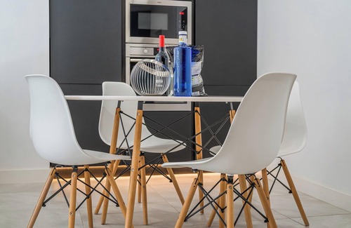 Calamayor Casa | Casa de vacaciones Bonanova 20 con jardín, terraza descubierta privada y Wi-Fi