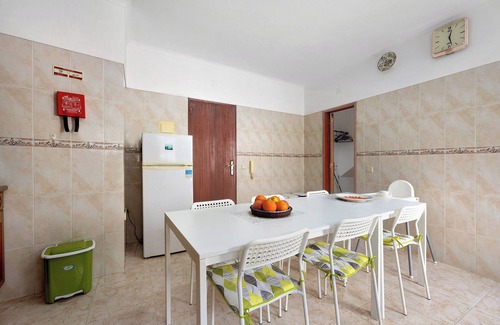Raposeira Casa | Casa de vacaciones 'Brita' con terraza privada, balcón y Wi-Fi