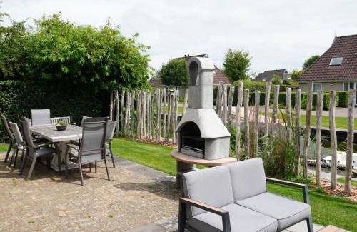 Eernewoude Casa | Holiday Home Bungalowpark It Wiid by Interhome
