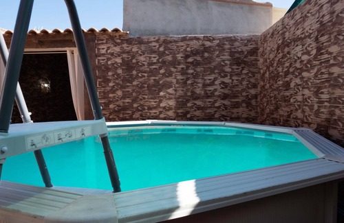 Los Navalucillos Casa | Casa de vacaciones 'Casa Rural Los Enebros' con piscina privada, Wi-Fi y aire acondicionado