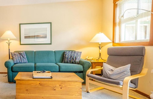 Sun Peaks Cabina | Holiday Home