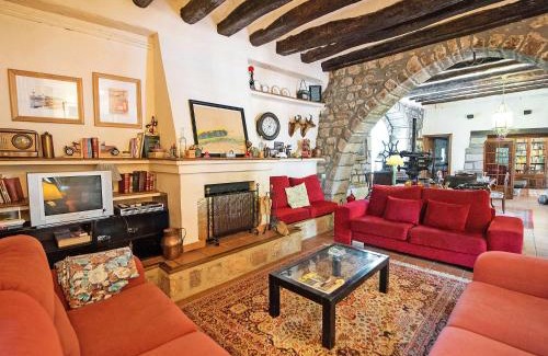 Viladecavalls Casa | Holiday Home Can Trullas by Interhome
