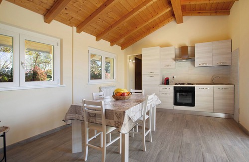 Lurate Caccivio Casa | Casa de vacaciones Casina Bianca con jardín, barbacoa y Wi-Fi