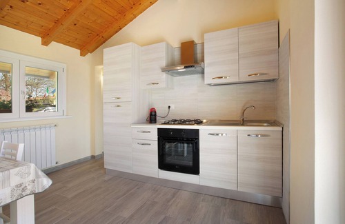 Lurate Caccivio Casa | Casa de vacaciones Casina Bianca con jardín, barbacoa y Wi-Fi