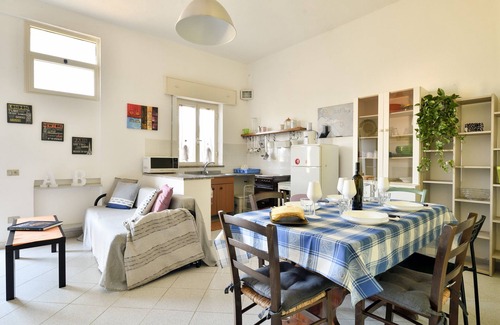 Bari Sardo Casa | Casa de vacaciones "Casa Aurora con Giardino" con terraza privada y Wi-Fi