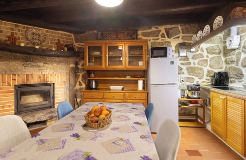 Esposende Casa | Casa de vacaciones 'Casa Azenha Branca' con vistas a la montaña, jardín, terraza y Wi-Fi