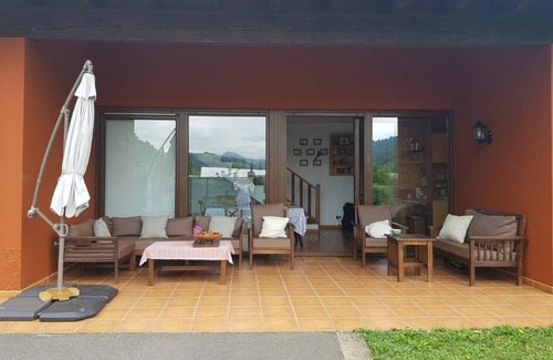 La Vega de los Caseros Casa | Holiday Home 'Casa Carmen' with Mountain Views