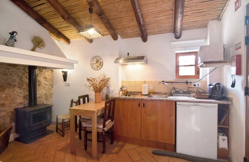 Loule Casa | "Casa da Tita - Apartamento Celeiro" con vistas a la montaña, piscina, aire acondicionado y Wi-Fi
