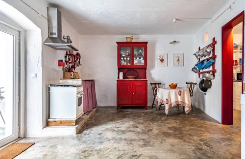 Avis Casa | Casa de vacaciones 'Casa Do Pelourinho' con terraza privada y Wi-Fi