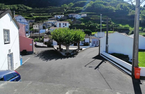 Fajazinha Casa | 'Casa do Rossio' con vistas a la montaña y Wi-Fi