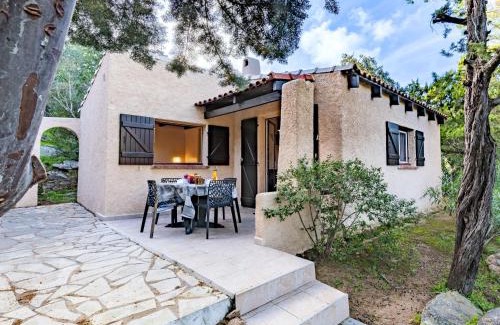 Santa Giulia Casa | Holiday Home Casa Folaca by Interhome