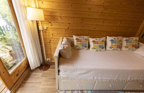 Malveira da Serra Casa | Holiday Home 'Casa Guinchomalveira' with Wi-Fi and Air Conditioning