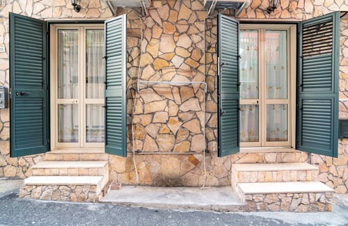 Gaggi Casa | Holiday Home "Casa Ilary" with Wi-Fi & A/C