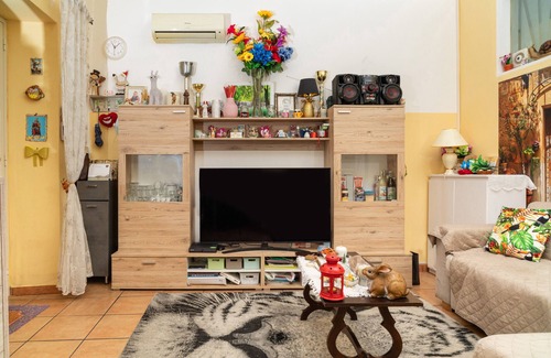 Gaggi Casa | Holiday Home "Casa Ilary" with Wi-Fi & A/C