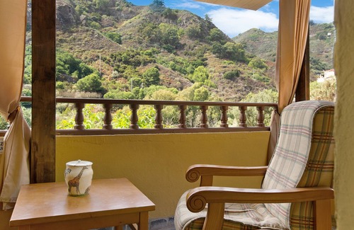 Teror Casa | Casa de vacaciones "Casa Irene" con vistas a la montaña, bañera de hidromasaje, jardín y Wi-Fi