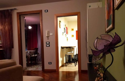 Fontanafredda Casa | Holiday Home 'Casa Meravigliosa Con Giardino' with Mountain View, Wi-Fi and Air Conditioning