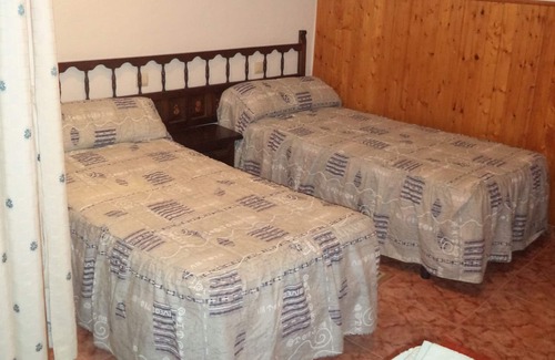 Mirambel Casa | Holiday Home 'Casa Milagros' with Shared Terrace, Balcony and Wi-Fi
