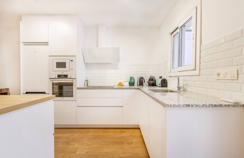 Almacelles Casa | Casa de vacaciones 'Casa Olegari' con terraza privada, Wi-Fi y aire acondicionado