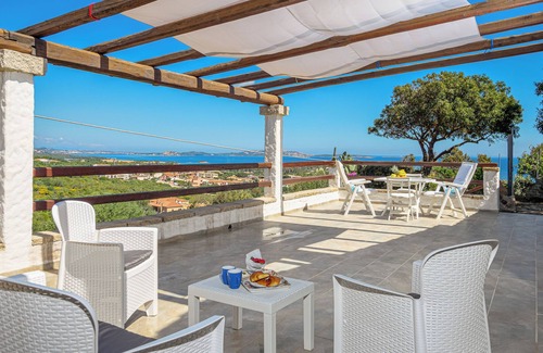 La Conia Casa | Casa de vacaciones "Casa Relax Vista Mozzafiato" con jardín y aire acondicionado