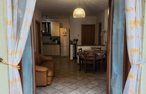 Porrena Casa | Casa de vacaciones 'Casa Regina' con vistas a la montaña, jardín privado y Wi-Fi
