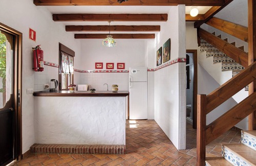 Barbate Casa | Casa de vacaciones 'Casa Rural La Higuera' con piscina compartida, Wi-Fi y aire acondicionado