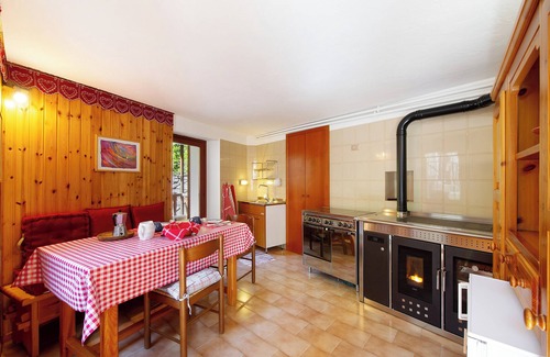 Pontboset Casa | Casa de vacaciones 'Casa Savin' con vistas a la montaña, jardín privado y balcón