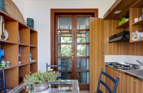 Oristano Historic Centre Casa | Holiday Home 'Casa Silvi' with Private Terrace, Wi-Fi and Air Conditioning