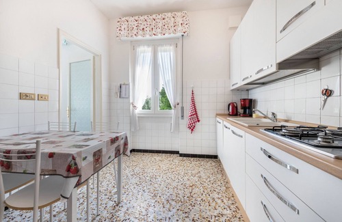 Villavetro Casa | Holiday Home 'Casa Vacanze Gran Panorama' with Lake View, Private Terrace and Wi-Fi