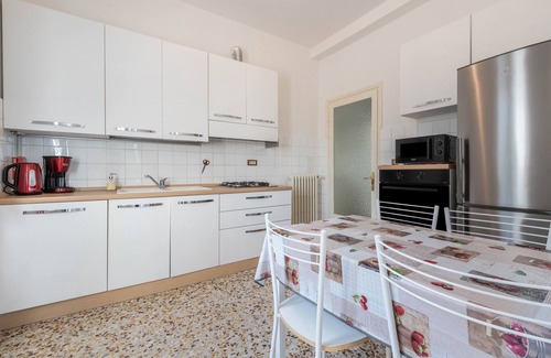 Villavetro Casa | Holiday Home 'Casa Vacanze Gran Panorama' with Lake View, Private Terrace and Wi-Fi
