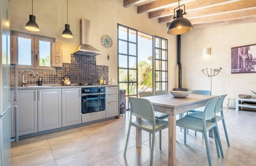 Costitx Casa | Casa de vacaciones 'Cascada' con vistas a la montaña, piscina privada y Wi-Fi