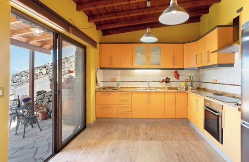Los Quemados Casa | Casa de vacaciones 'Casita Paraíso' con vistas al mar, terrazas y Wi-Fi