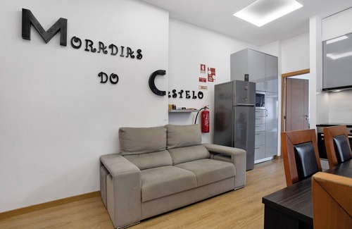Nossa Senhora das Misericordias Casa | Casa de vacaciones 'Castelos Amarelo' con piscina privada, Wi-Fi y aire acondicionado