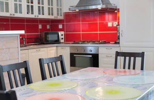 Camaret-sur-Mer Casa | Casa de vacaciones 'Chez Fanch' con terraza privada, jardín privado y Wi-Fi