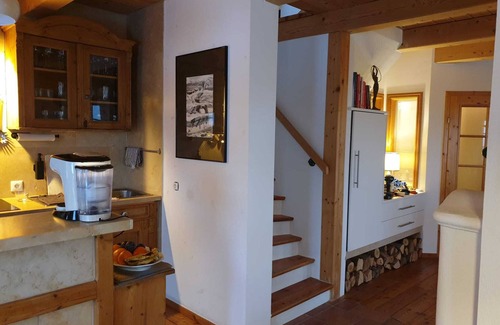 Eibiswald Casa | Casa de vacaciones 'Chalet St Lorenzen' con vistas a la montaña, terraza privada y Wi-Fi