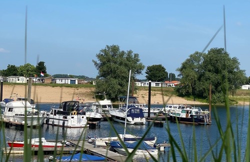 Lathum Chalet De Esquí | Holiday home chalet on the lake in Holland Lathum Park Rhederlaagse Meren on the IJssel