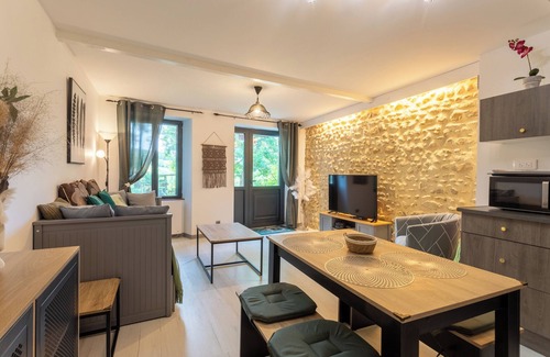 Monein Casa | Casa de vacaciones 'Cholena - Domaine Helaku' con terraza compartida, jardín compartido y Wi-Fi