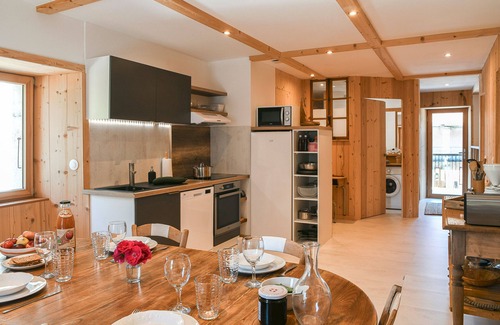 Aillon-le-Jerune Casa | Casa de vacaciones 'Ciméléon Haut' con vistas a la montaña, jardín privado y Wi-Fi