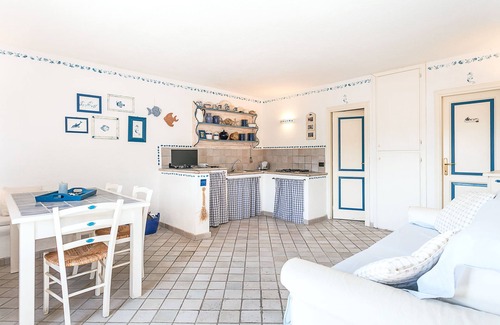 Baja Sardinia Casa | Holiday Home Close to the Beach with Terrace & Sea View; Pets Allowed
