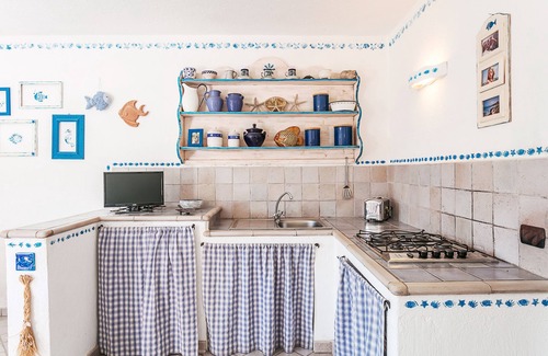Baja Sardinia Casa | Holiday Home Close to the Beach with Terrace & Sea View; Pets Allowed