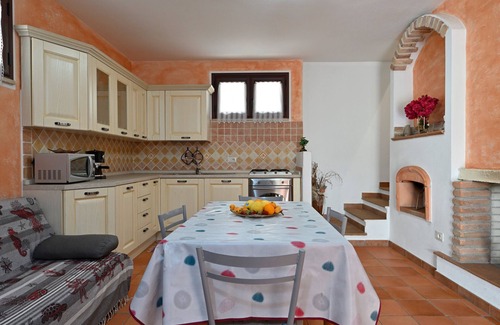Bari Sardo Casa | Casa de vacaciones 'Con Aria Condizionata' con vistas a la montaña y aire acondicionado