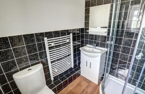 Cwmduad Casa | Holiday Home Cwmduad by Interhome