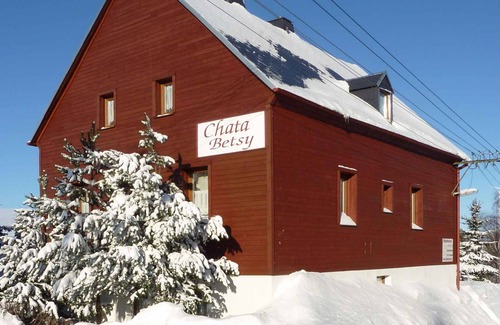 Loucna Pod Klinovcem Casa | Casa vacacional Betsy con chimenea justamente después del paso de frontera