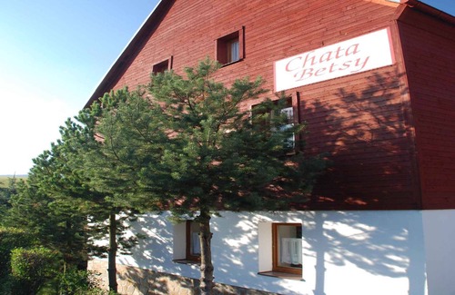 Loucna Pod Klinovcem Casa | Casa vacacional Betsy con chimenea justamente después del paso de frontera