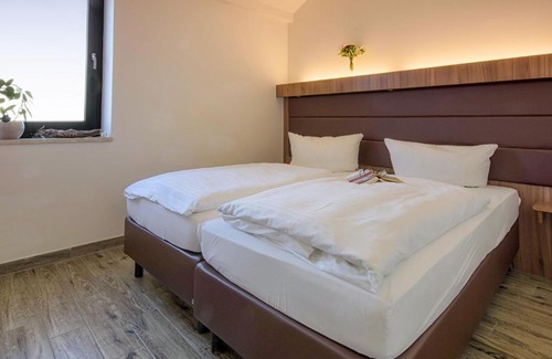 Grossposna Casa | Holiday Home Dünenhaus Familia Comfort by Interhome