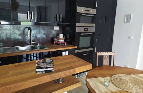 Bussiere-Dunoise Casa | Casa de vacaciones 'Domaine De La Caure' con piscina compartida, Wi-Fi y aire acondicionado