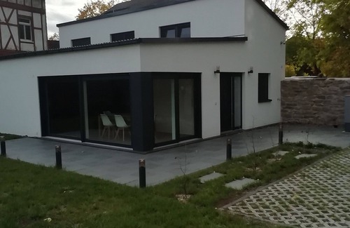 Bad Frankenhausen/Kyffhauser Casa | Casa de vacaciones 'Loewe Bad Frankenhausen' con vistas a la montaña, jardín y Wi-Fi