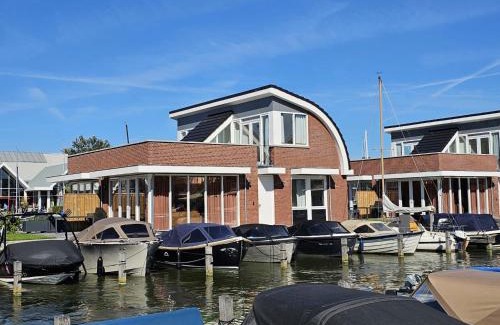 Municipality of Uitgeest Complejo | Holiday Home De Meerparel by Interhome