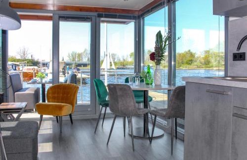 Municipality of Uitgeest Complejo | Holiday Home De Meerparel-1 by Interhome