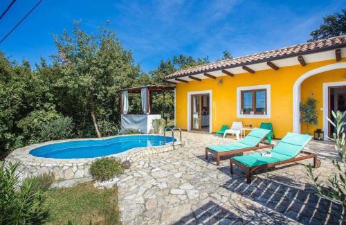 Ripenda Verbanci Casa | Holiday Home Deborah with Private Pool