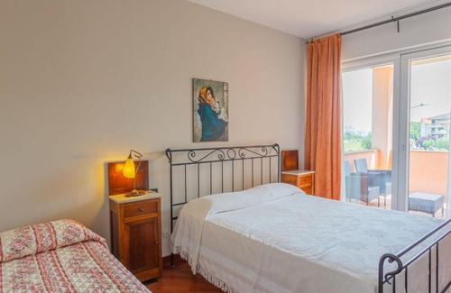 Pineto Casa | Holiday Home Dei Poeti by Interhome